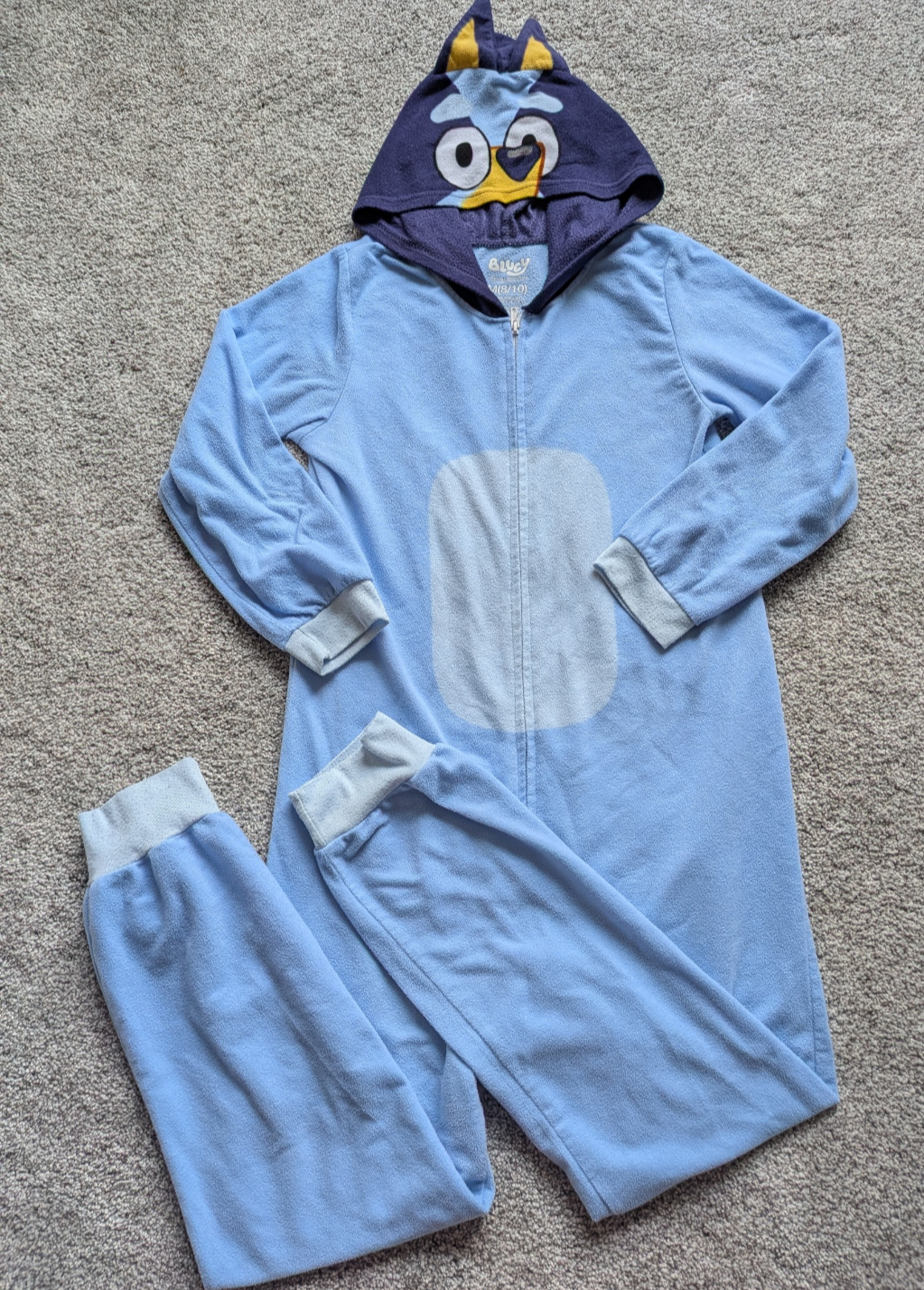 #17 Bluey Bingo onesie pajamas M (8/10)