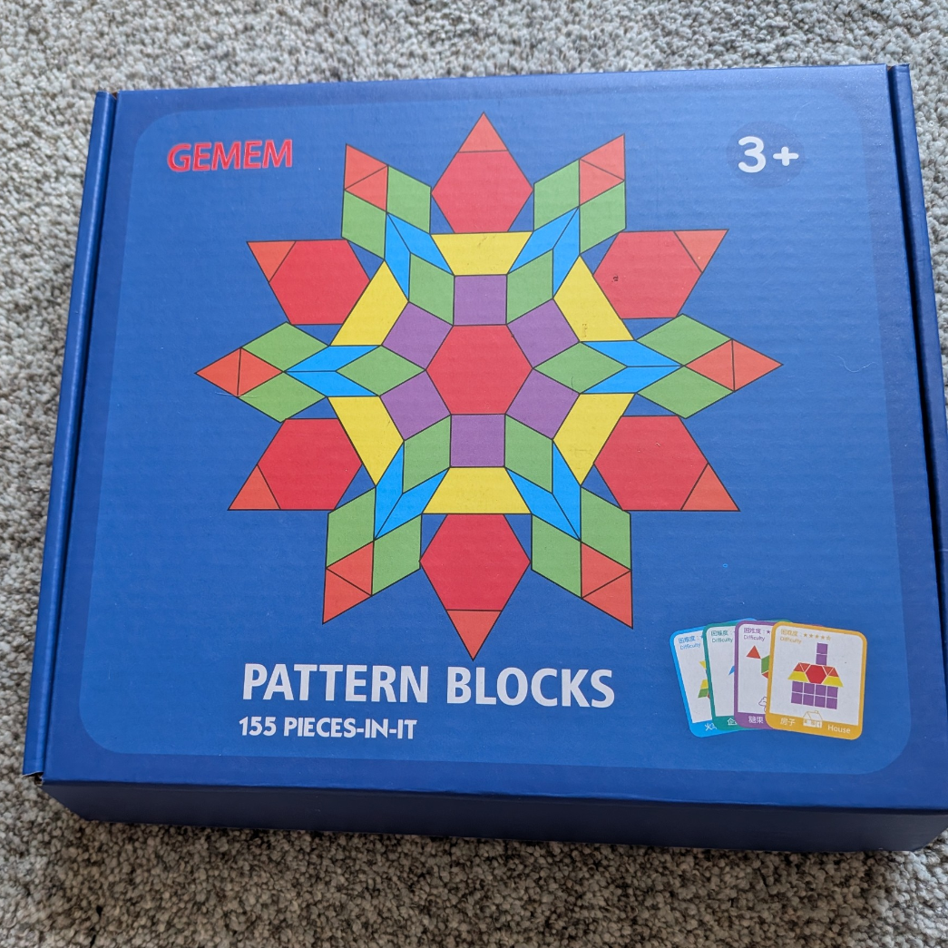 #17 155 wooden piece pattern block set