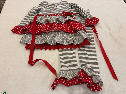179 Girls Counting Daisies Grey/White Outfit-size 6 (matching girls size 5 available)