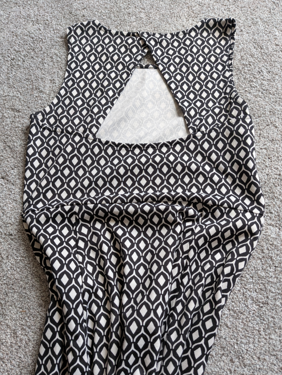 #17 H&M fit and flare geometric women's dress size M