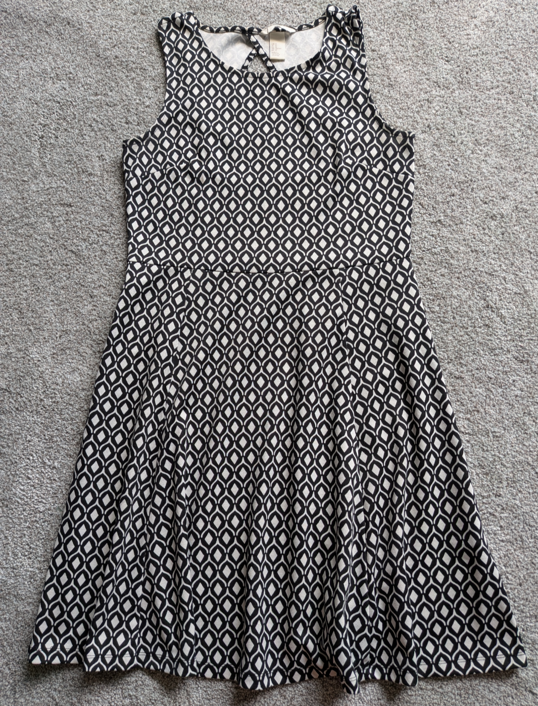 #17 H&M fit and flare geometric women's dress size M