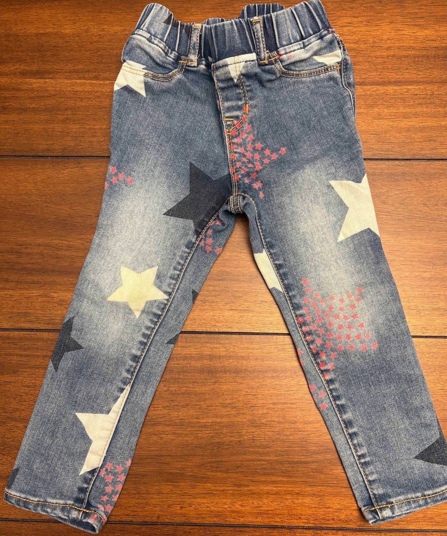 Seller #210 Baby Gap Girls Size 3 Light Wash Star Printed Jeggings