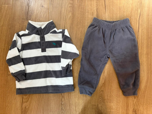 #6 - Carters Boys Fleece Grey & White Outfit - 12 months