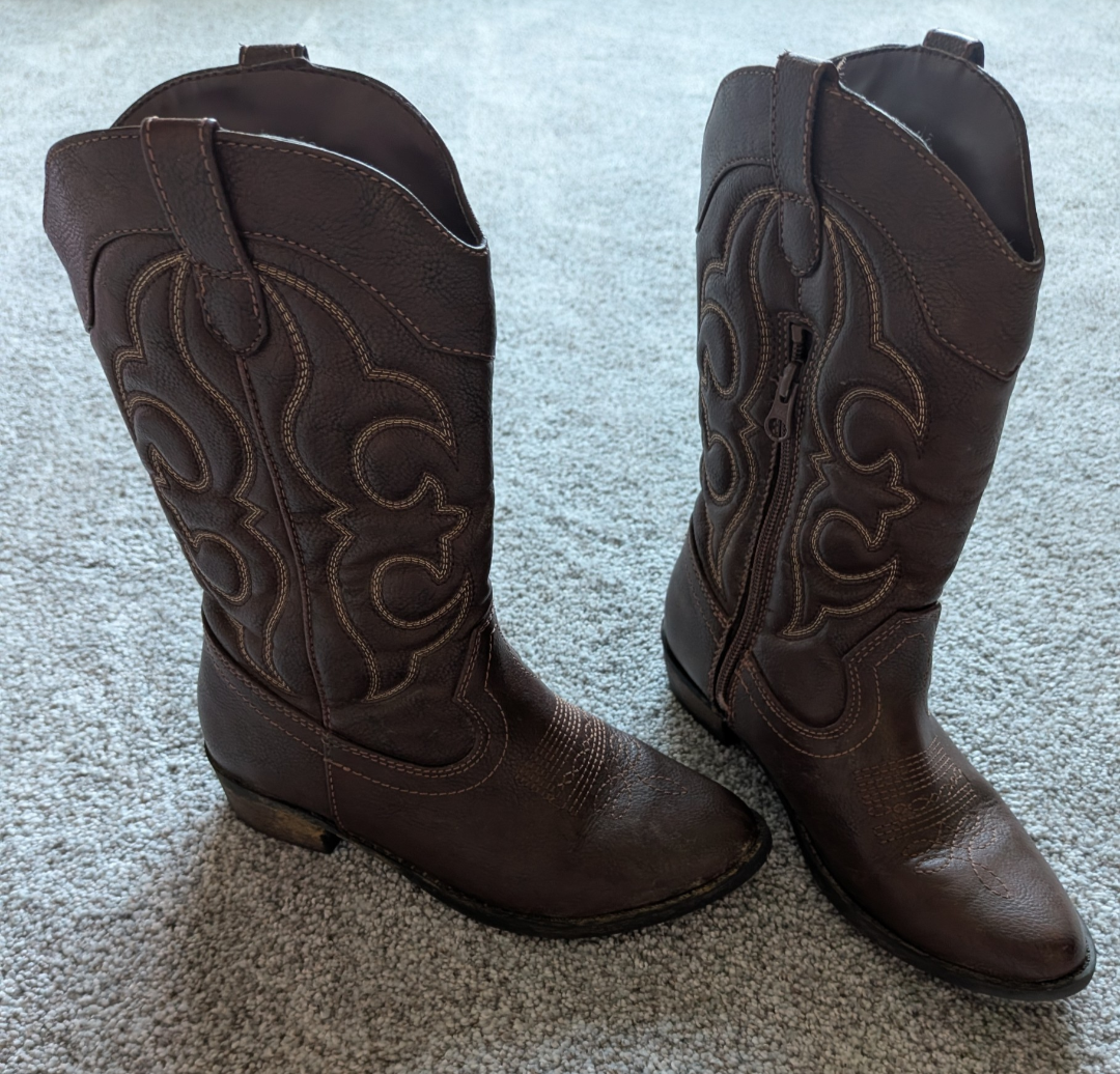 #17 Cat & Jack Brown Cowboy Boots Girls size 2