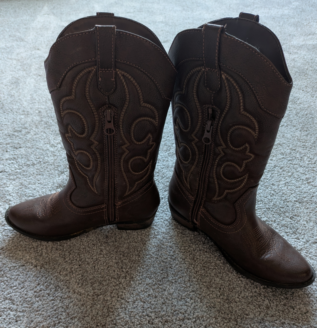 #17 Cat & Jack Brown Cowboy Boots Girls size 2