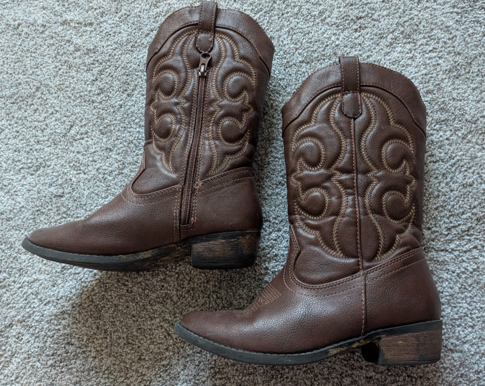 #17 Cat & Jack Brown Cowboy Boots Girls size 2