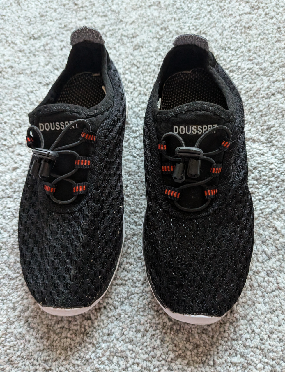 #17 Solid sole Black Water Shoes kids size 2