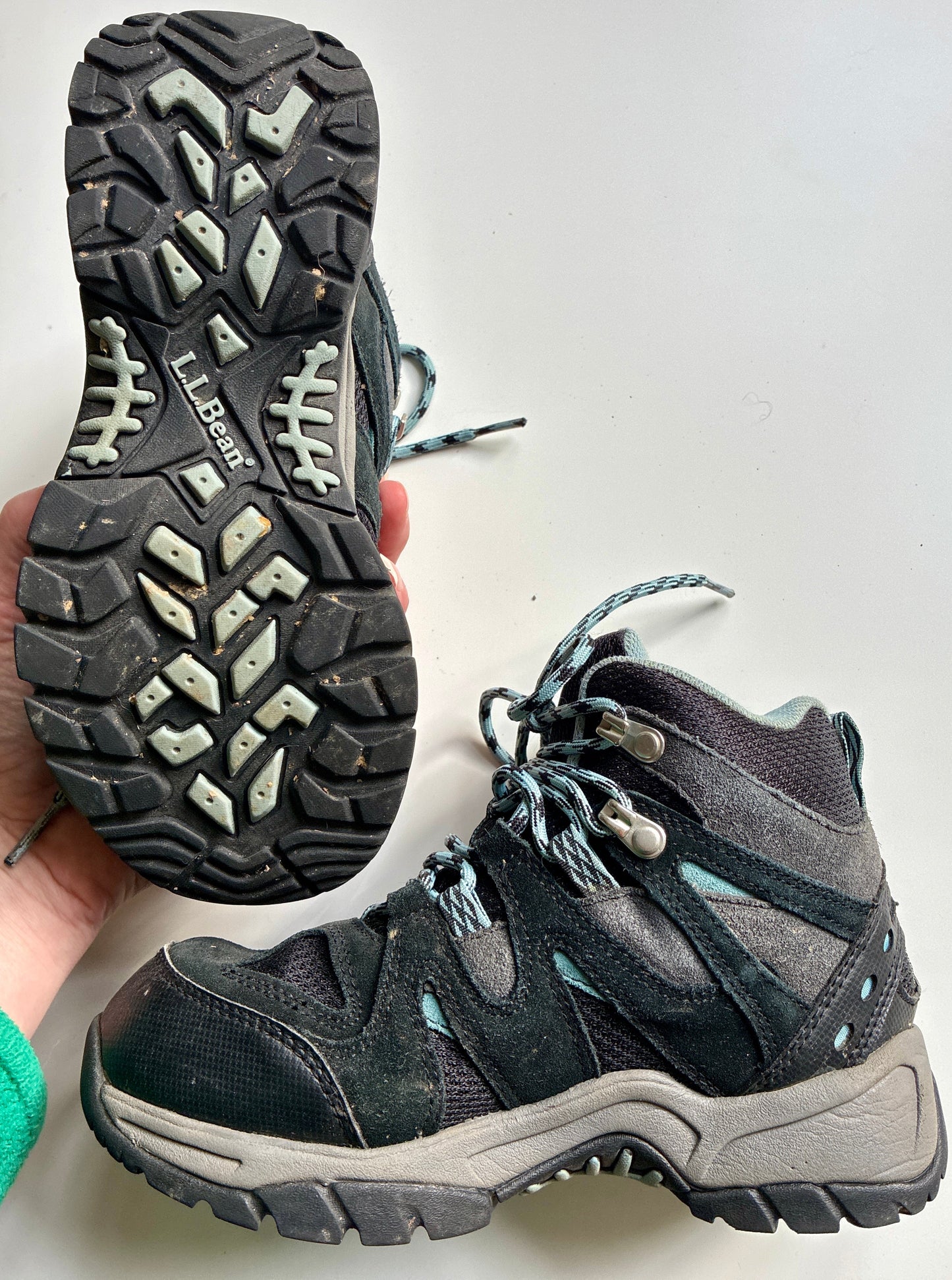 Seller 122 Hiking Boots Child Size 3