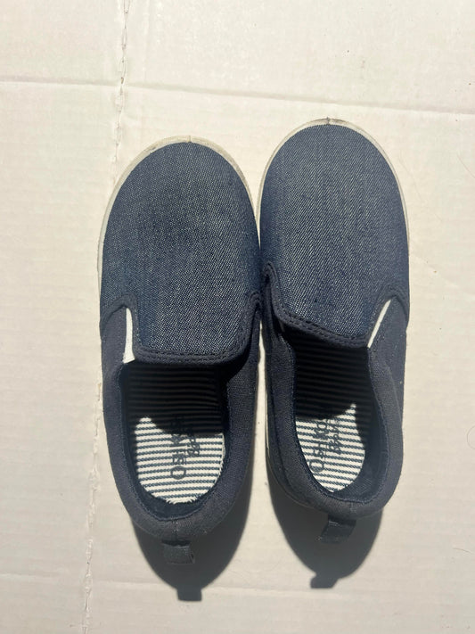 #98 Boys 12 Oshkosh Slip on Sneakers