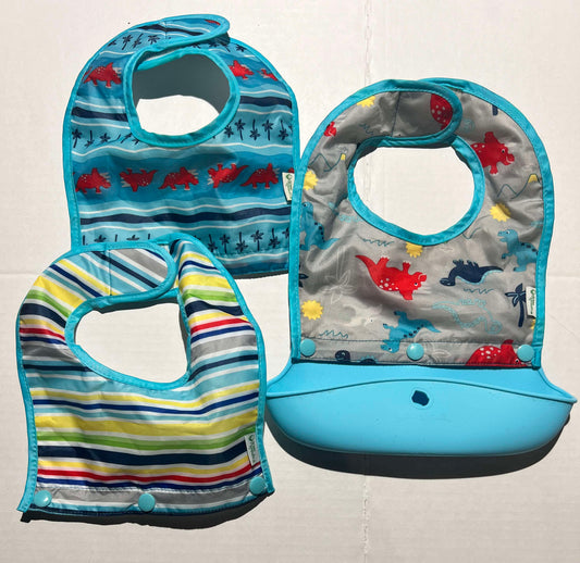 #98 Unique Snap and Go Bib