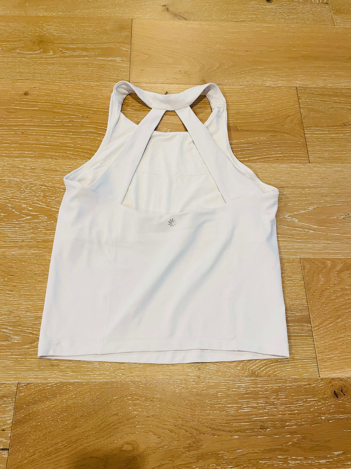 #196 Washed-Never-Worn Athleta Women's Size Medium White Transcend Built-In Bra Cross Back High Neck Tank