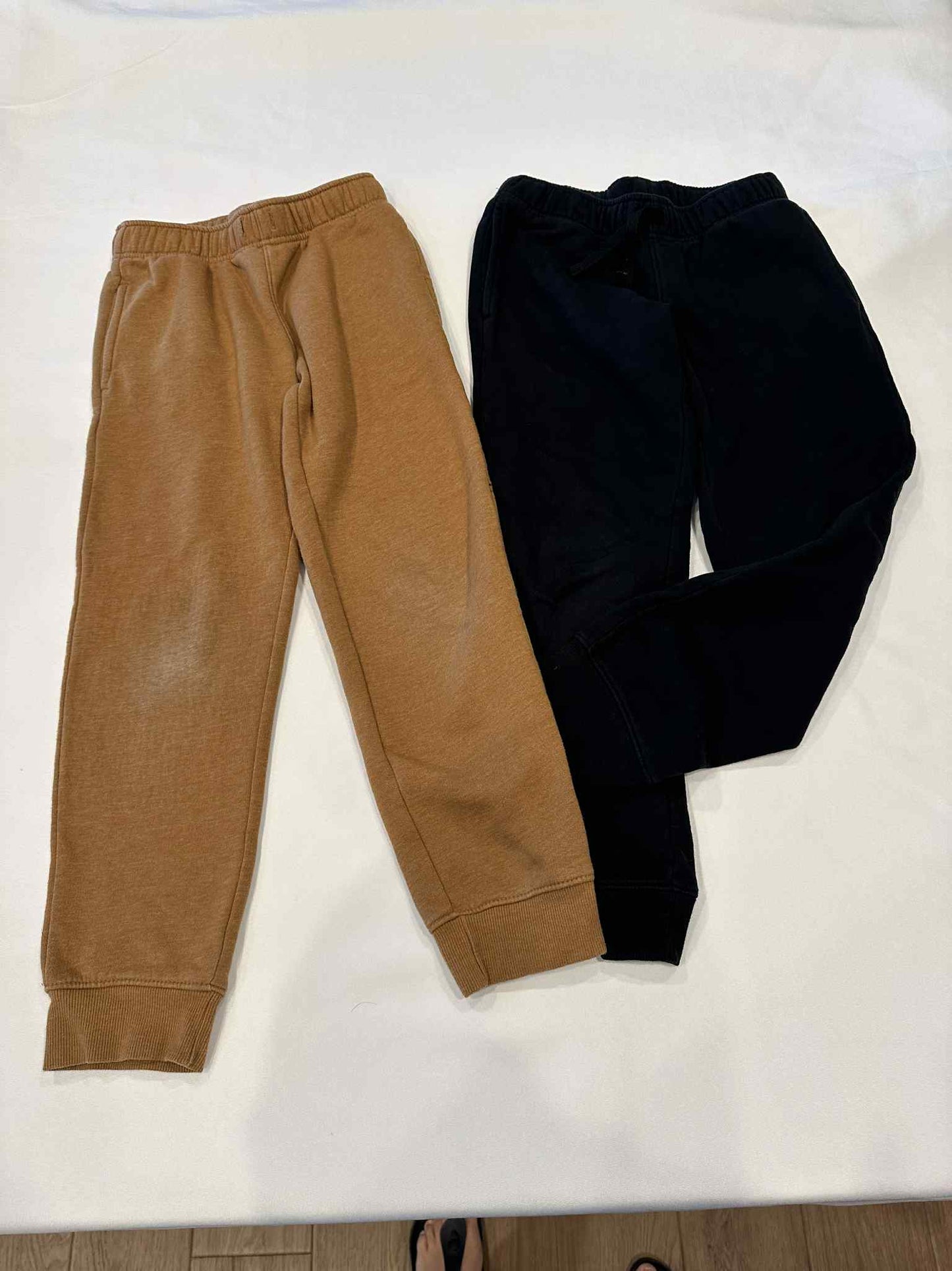 #149 Boys 8 Cat and Jack Sweatpants