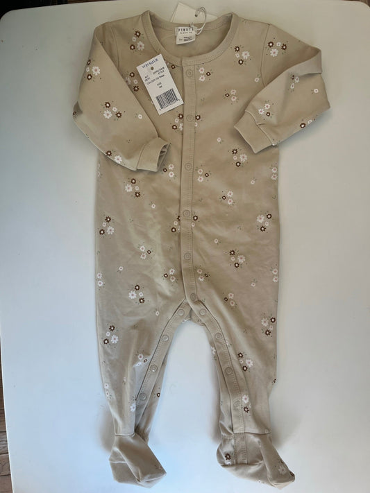 Seller #20 Von Maur new with tags 9 mo