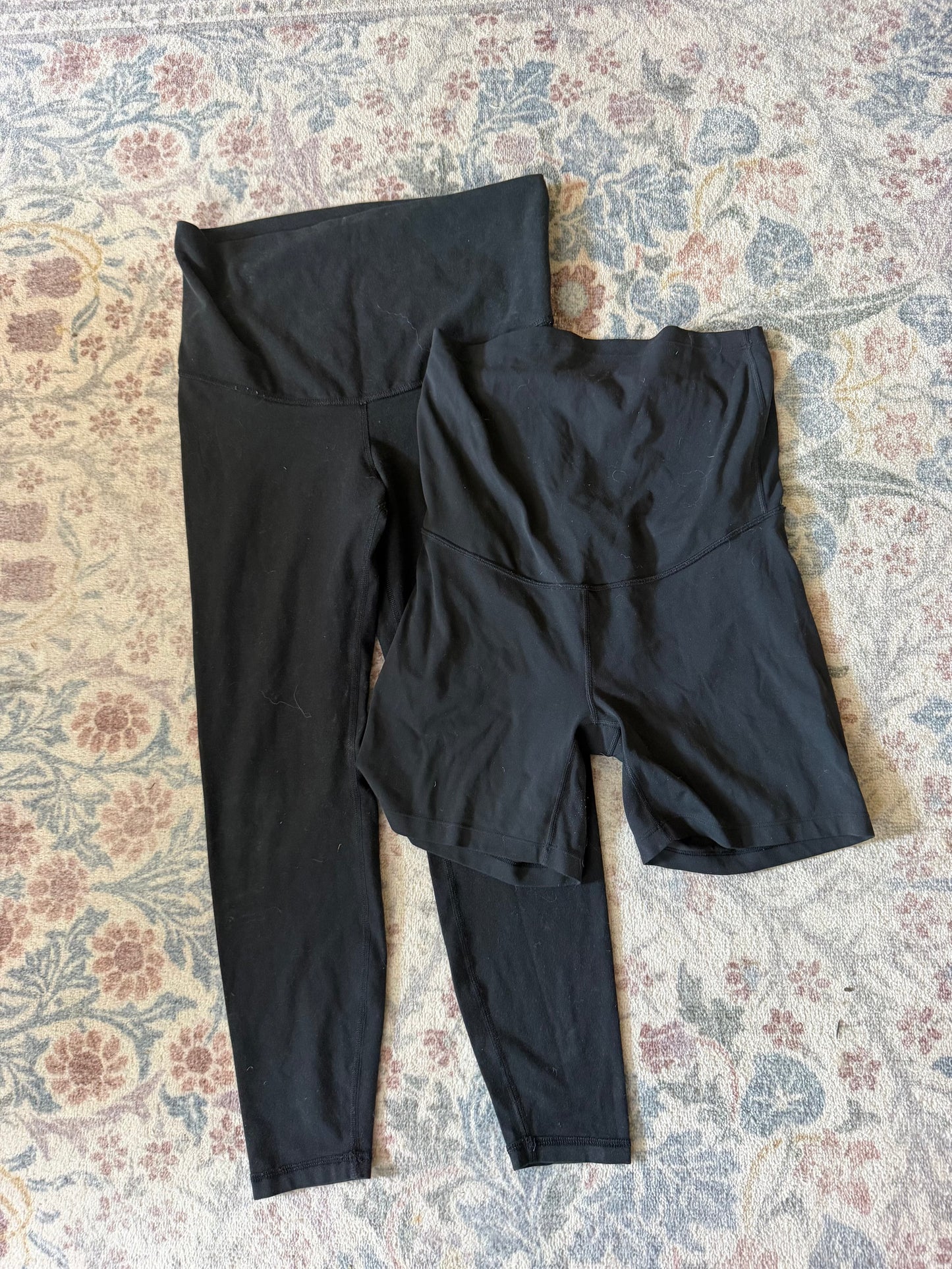 Seller #94 Maternity M Leggings and Shorts bundle