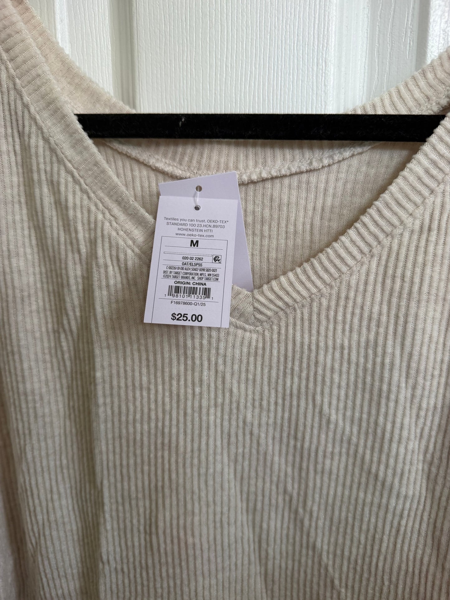 Seller #94 Womens Medium Auden Sweater NWT