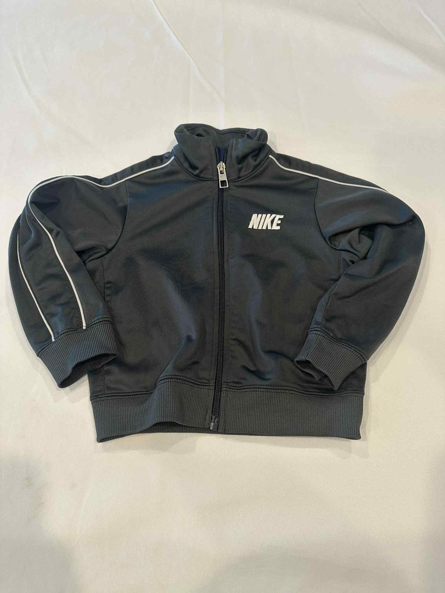 #149 2T Nike Zip Up