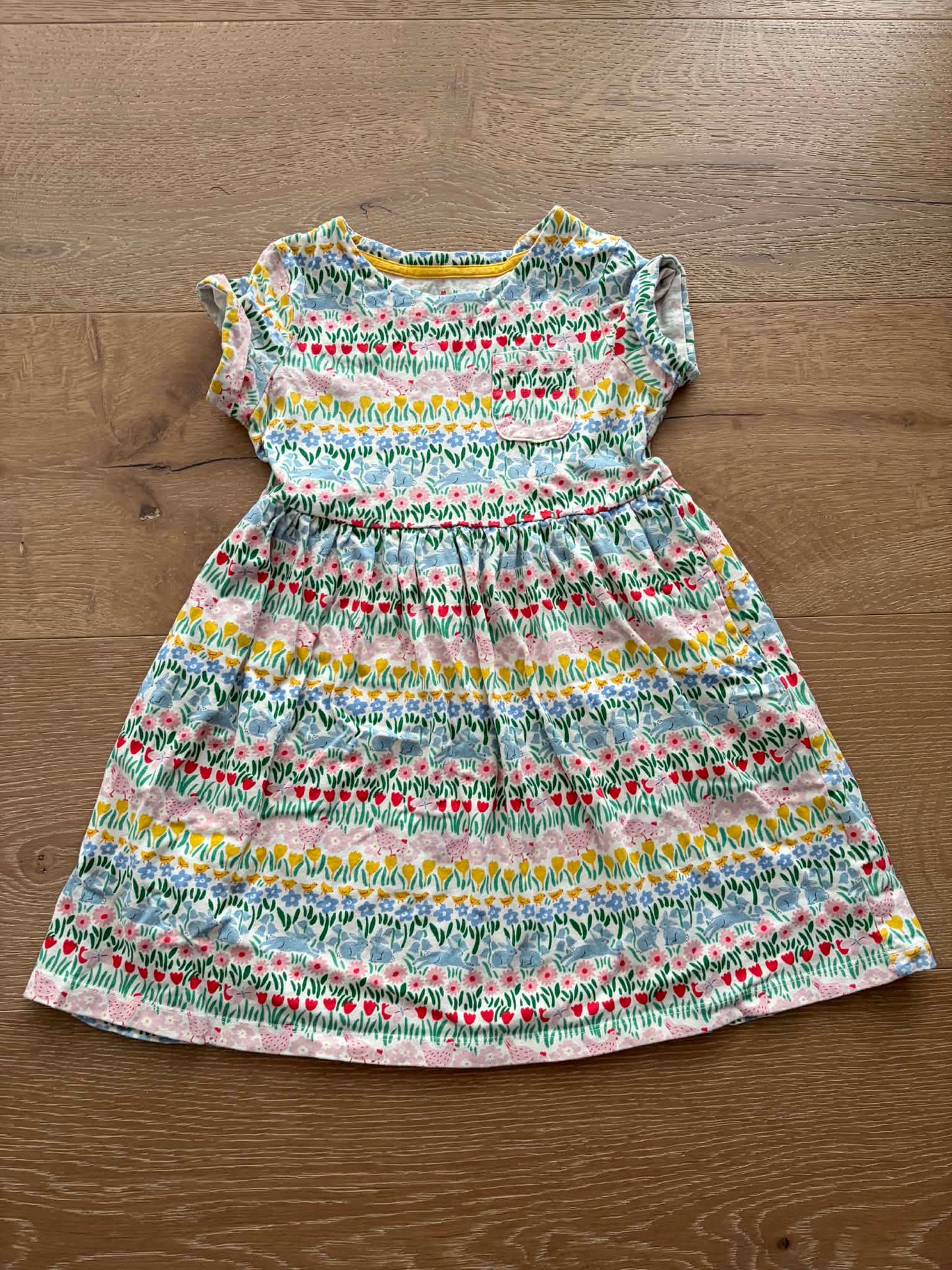 #196 Mini Boden Girls 6/7 Springtime Flowers Animals Dress with Pockets