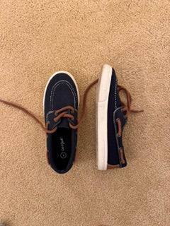 #130 Cat and Jack Navy SBoat Shoes Sz 1Y