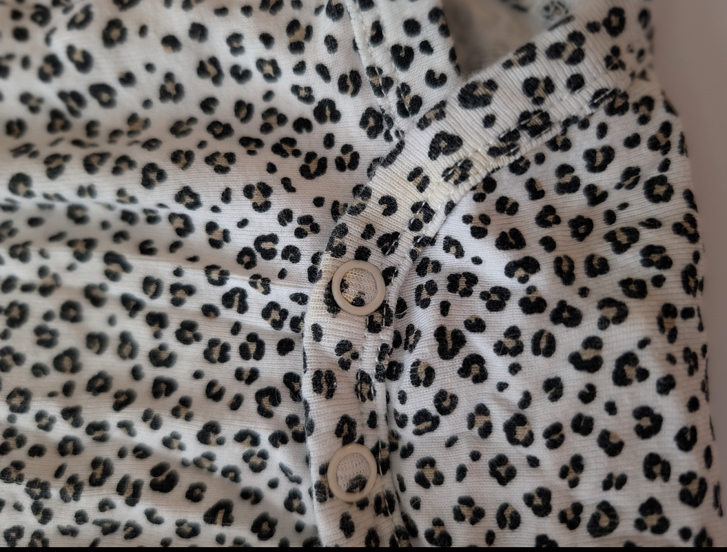 Seller 97, Carter's Onesie & Ruffle Legging Bundle, baby girl, size 3mo (item 155)