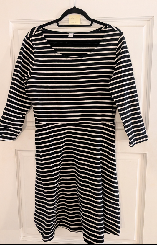 *Reduced* Seller 97, Old Navy Black & White Striped Women's Dress, Women's, size L (item 129)
