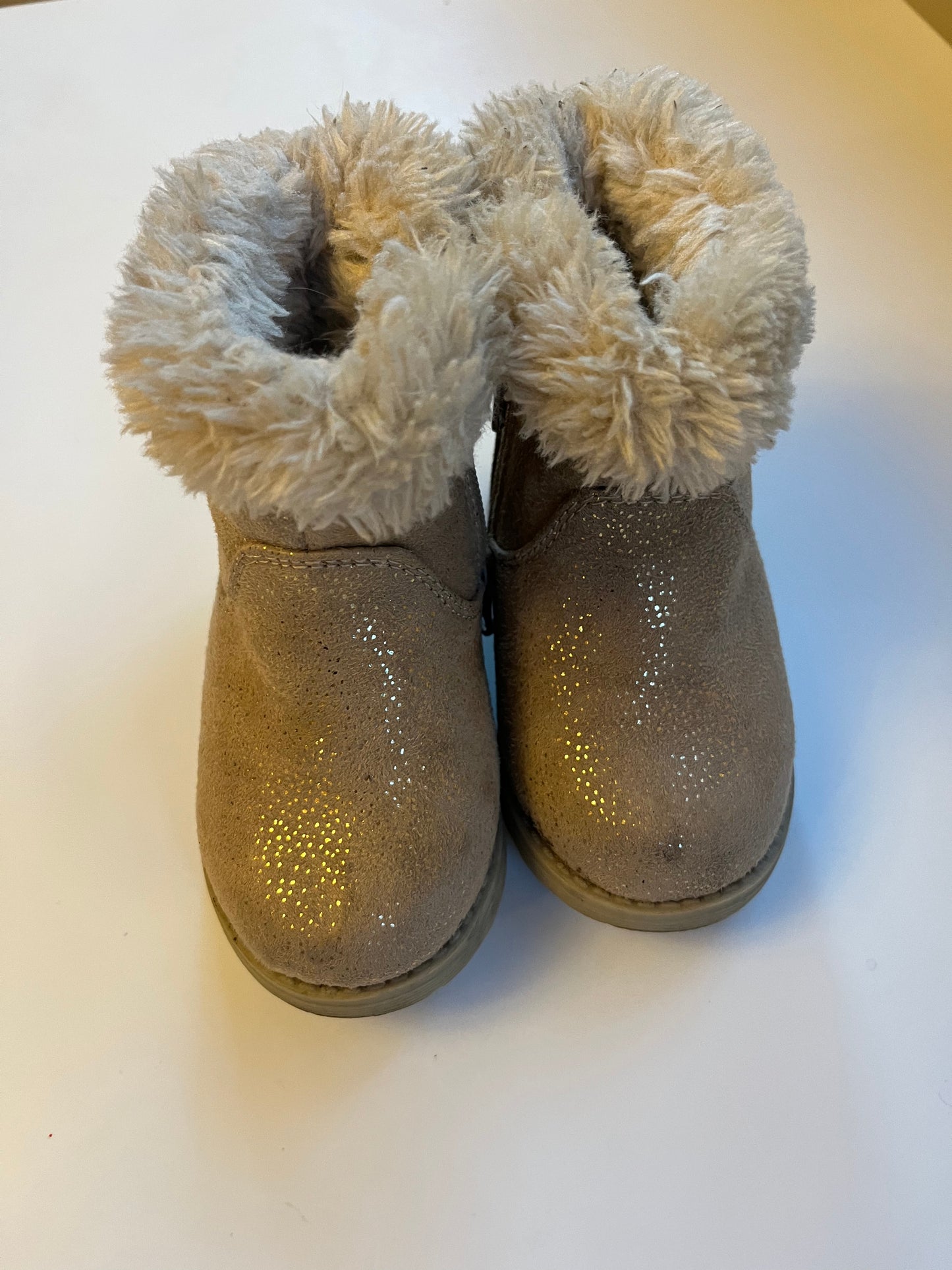 Seller #20 cat and jack fuzzy boots size 5c