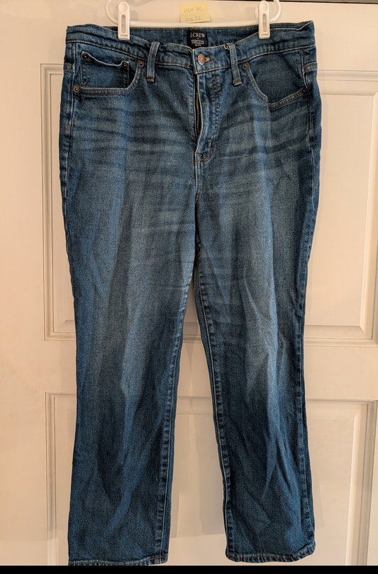 *Reduced* Seller 97, J Crew Women's Essential Straight Jean, Women's, size 32 (item 141)