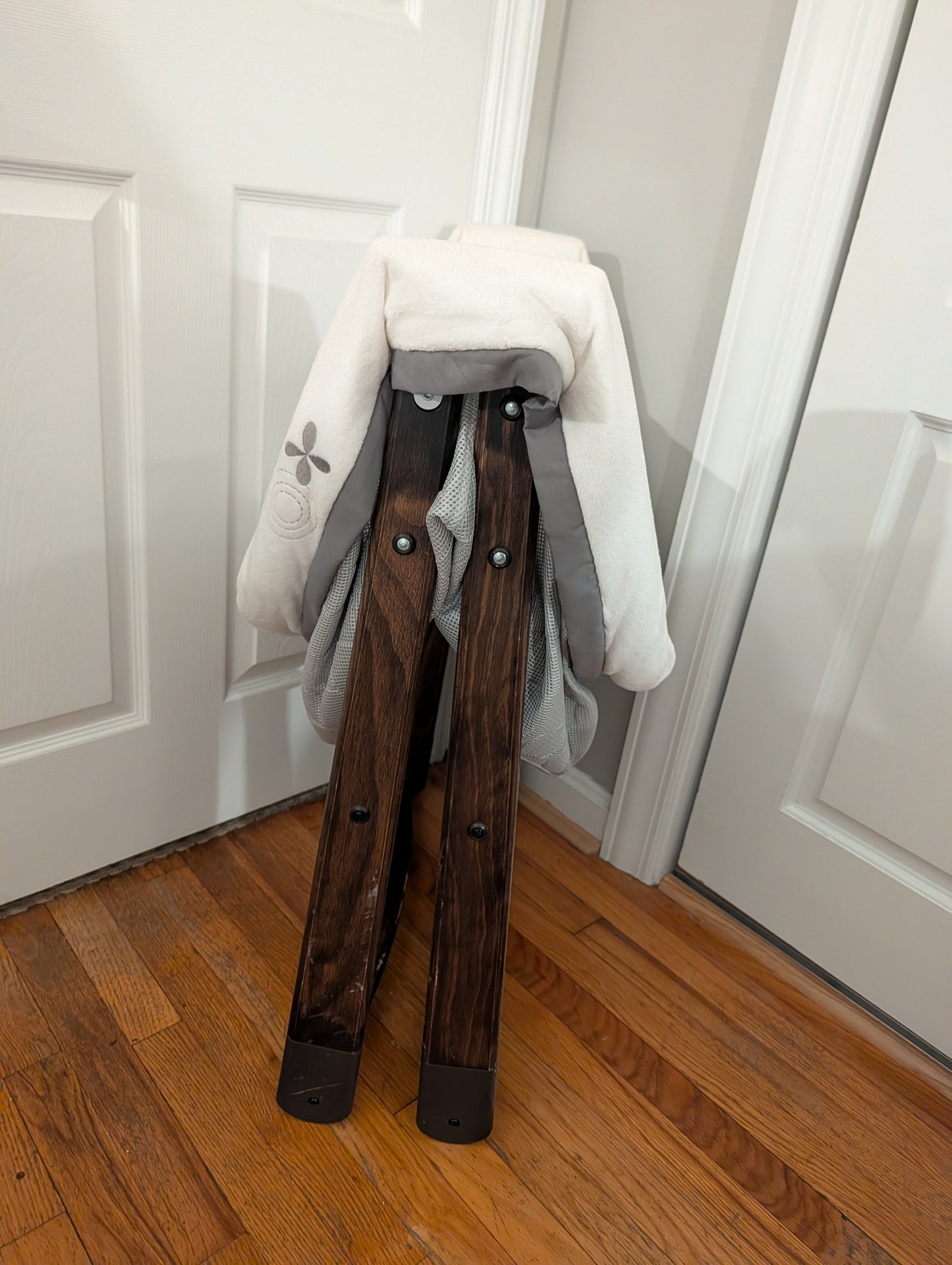 Seller 97, Ingenuity Foldaway Rocking Bassinet, baby (Item 190)