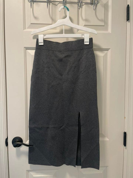 #215 Banana Republic Gray Shimmery Skirt with Front Slit Women's Size XS