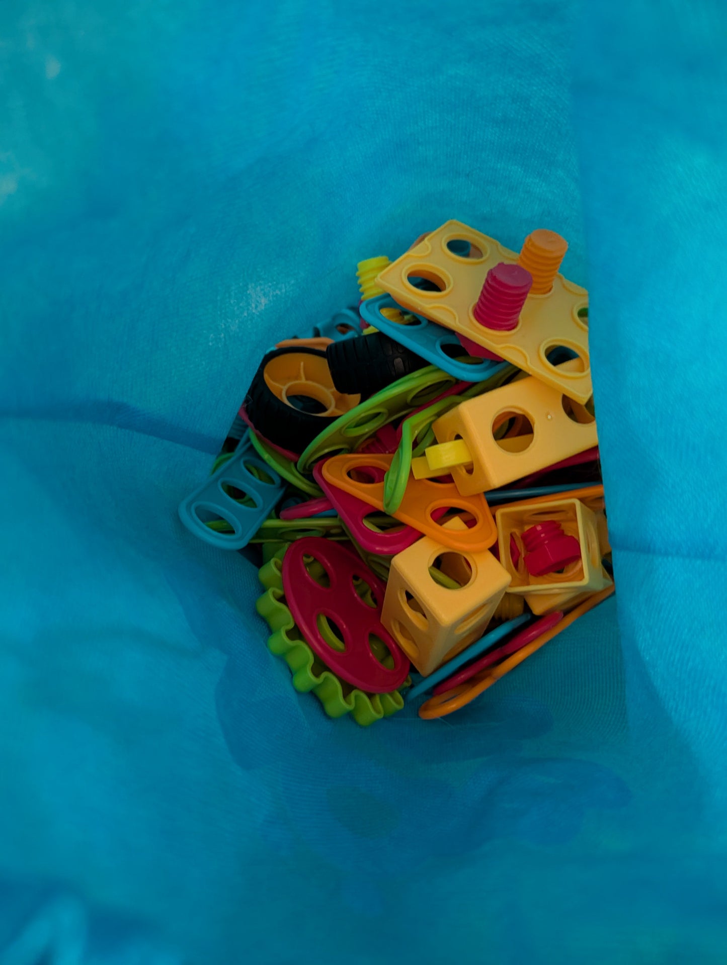 *Reduced* Seller 97, Mobius Toys Building Set w/Drawstring Bag (item 195)