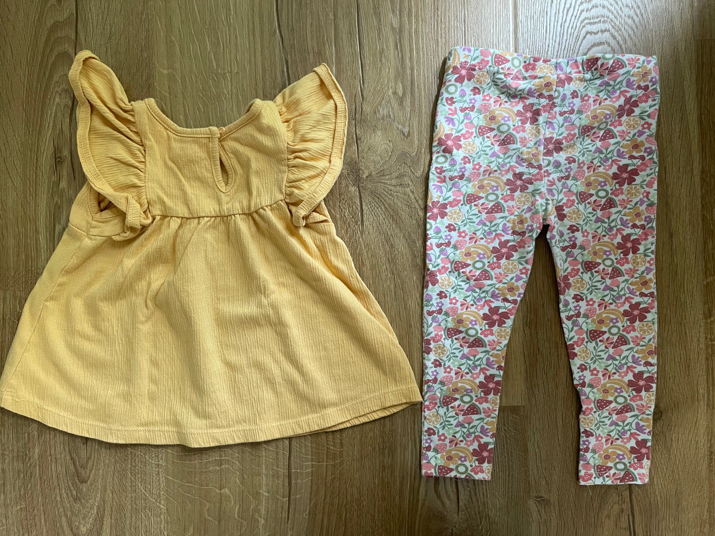 #6 - Girls Floral Outfit, 2T