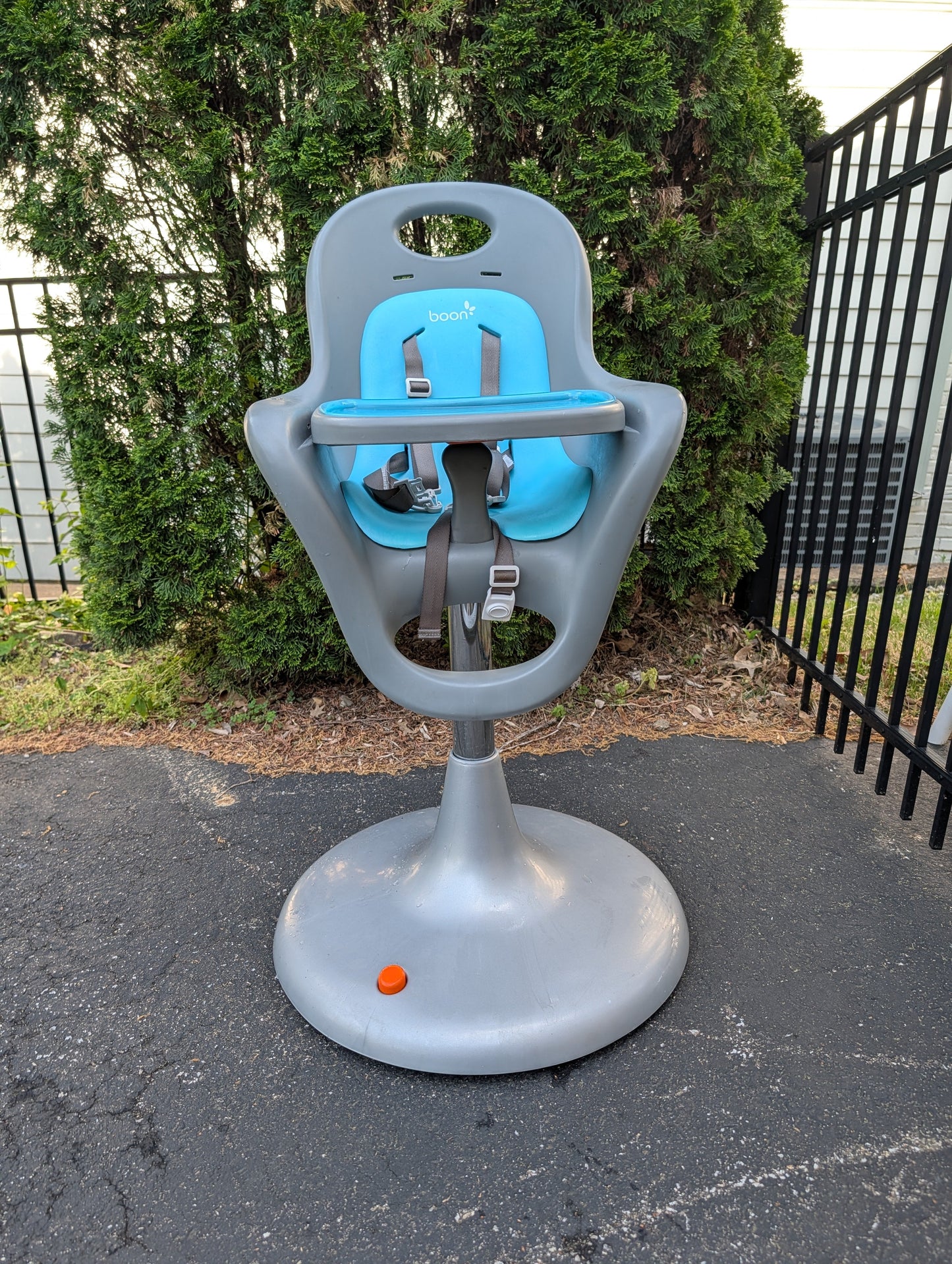 Seller 97, Boon Flair Highchair w/Foot Pedal (item 241)