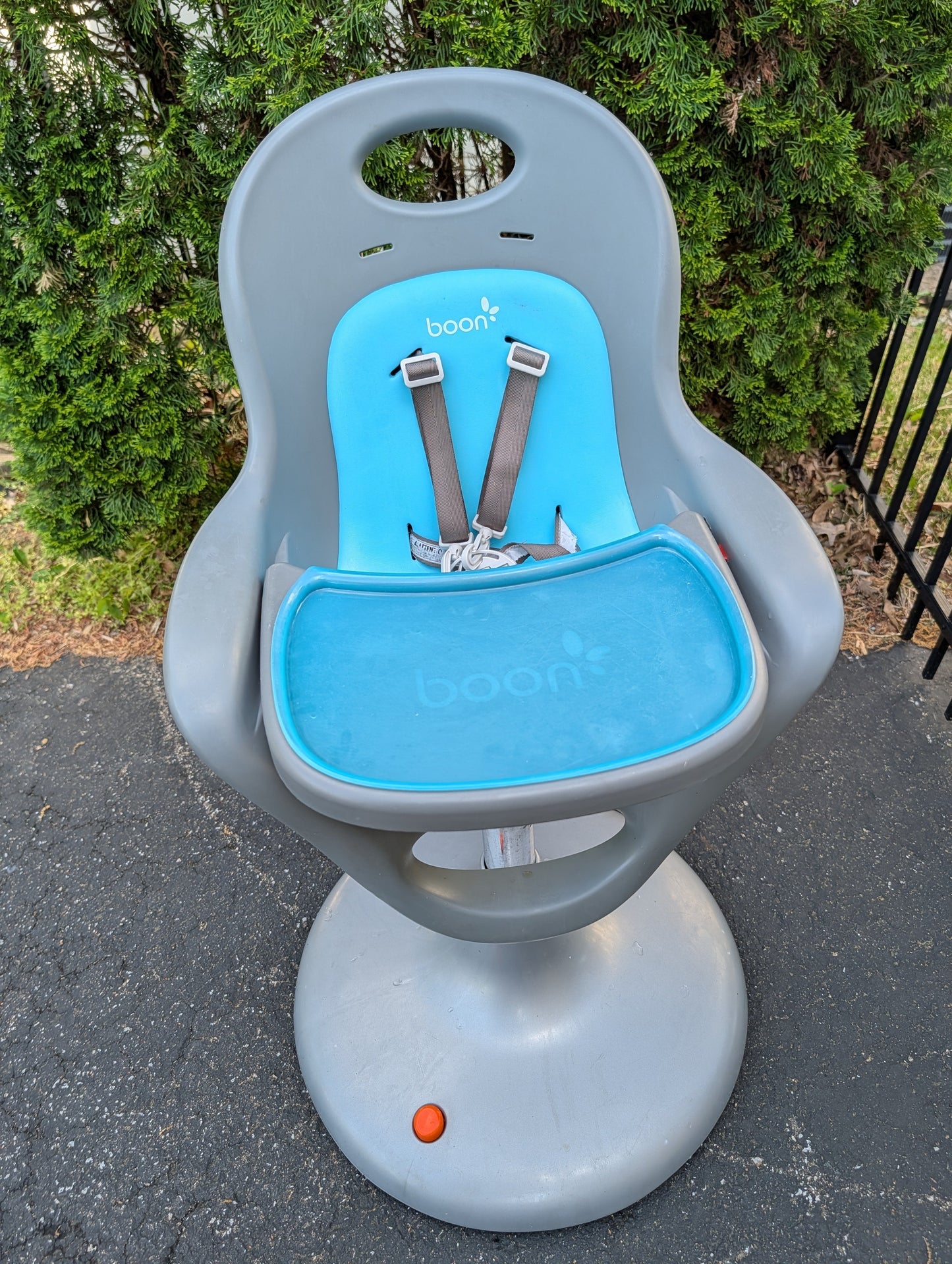 Seller 97, Boon Flair Highchair w/Foot Pedal (item 241)