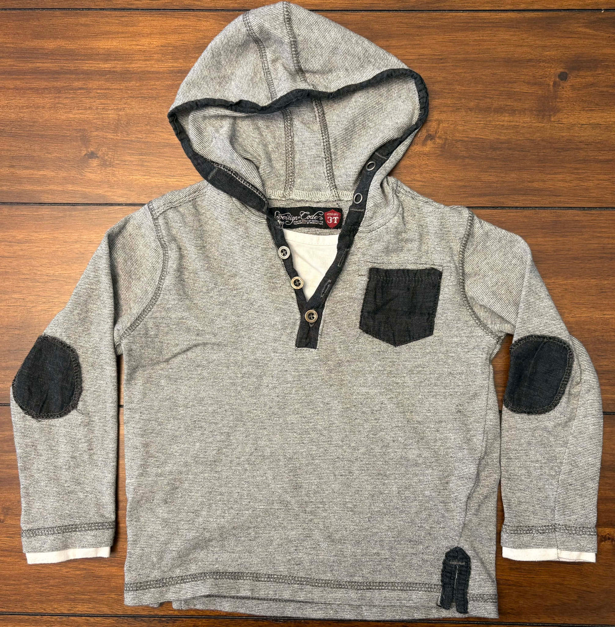 #197 Sovereign Code Boys Size 3T	Dark Blue & White	Hooded Henley