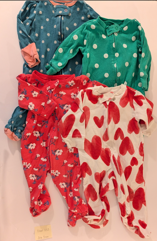 Seller 97, Carter's Zip Footed PJs/Onesie Bundle, baby, size 3mo (item 233)