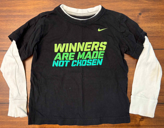 #197 Nike Boys Size 4 Black	Long Sleeve Graphic Shirt