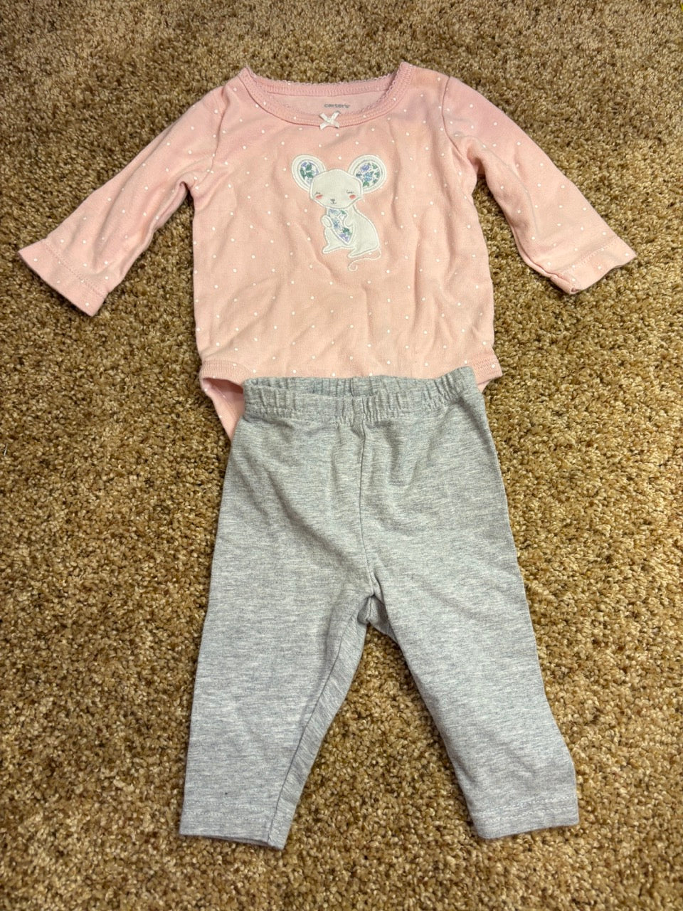 #86A girls 3 mo carters bunny outfit