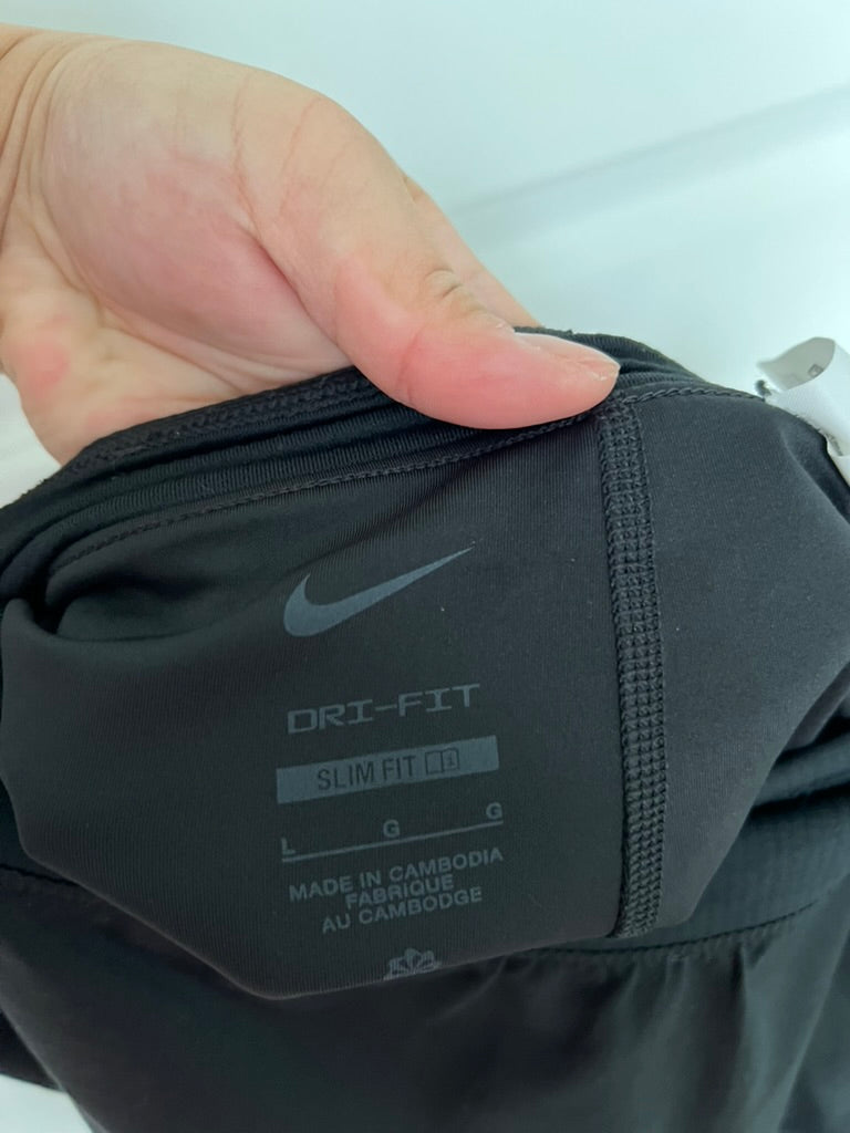 Seller #76 - Nike Dri-Fit Women's Slim Fit Skort - Black - Size Large