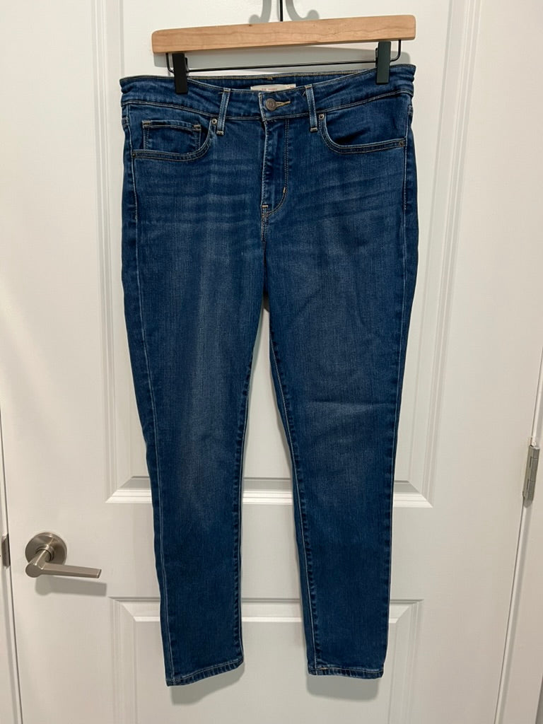 Seller #76 - Levi 711 Skinny Women's Mid-Rise Jeans - Size 30x28
