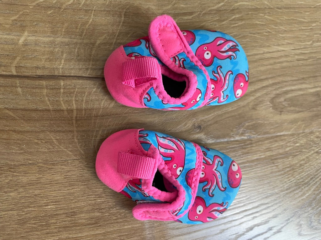 #6 - Girls Water Shoes, Size 17/18 (3-9 months), Pink/Blue with Octopus