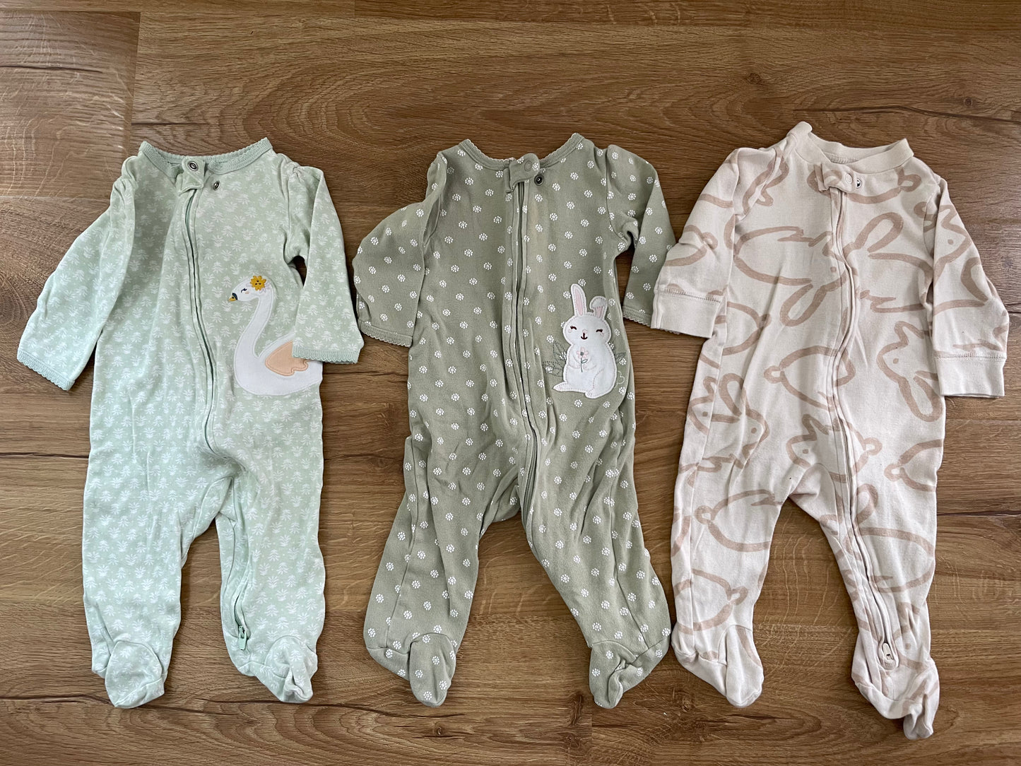 #6 - Girls Carter's Pajamas, 6 months