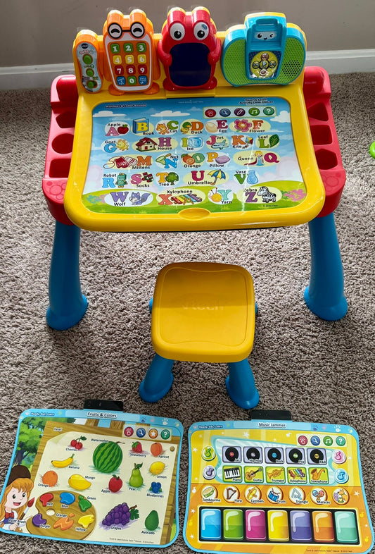#187 Vtech Touch and Learn Activity Desk