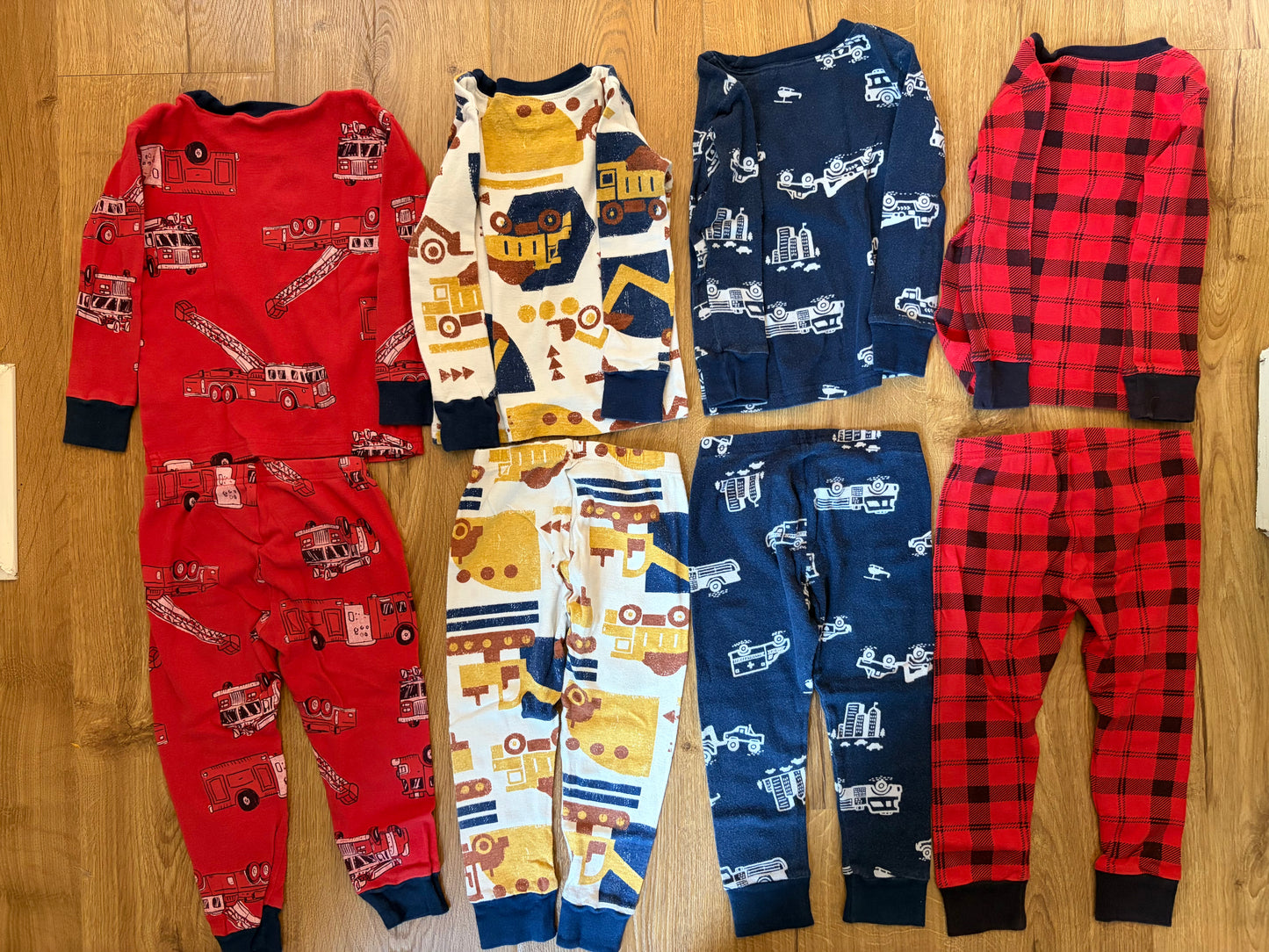 #6 - Carters Boys Pajamas Sets (4 pack) -2T