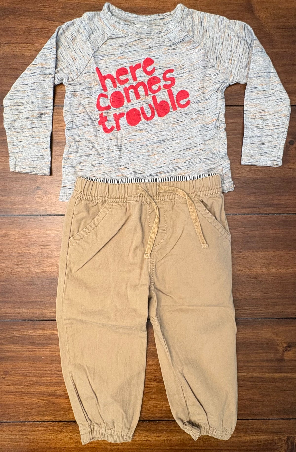 #197 Tucker & Tate Boys	Size 18M Gray Speckled Graphic Long Sleeve Top & Khaki Joggers Outfit