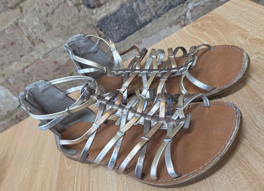 Cat & Jack gold sandals.  Size 4 GUC #91B