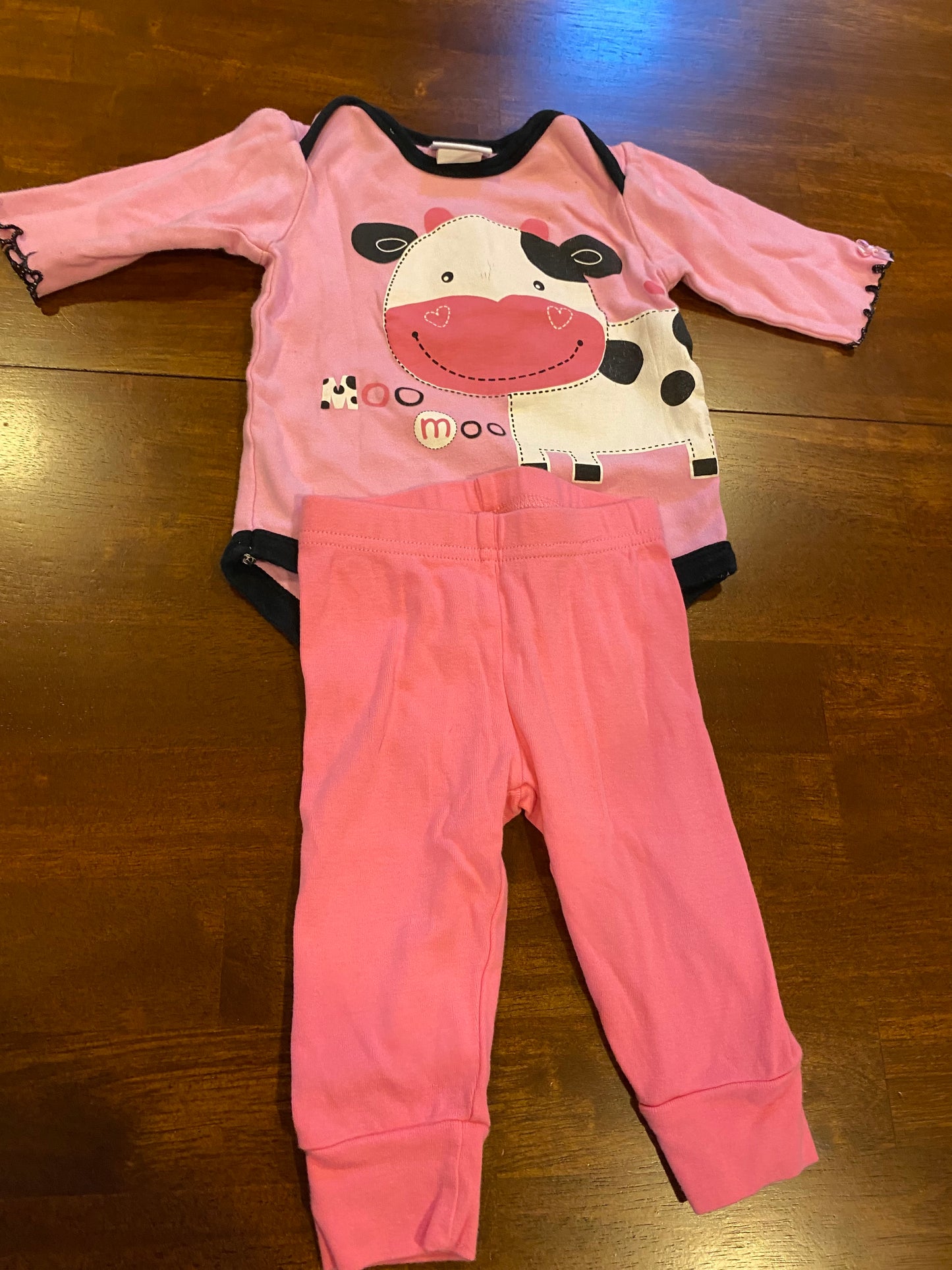 77A Girl's 3mo Pink Cow Outfit