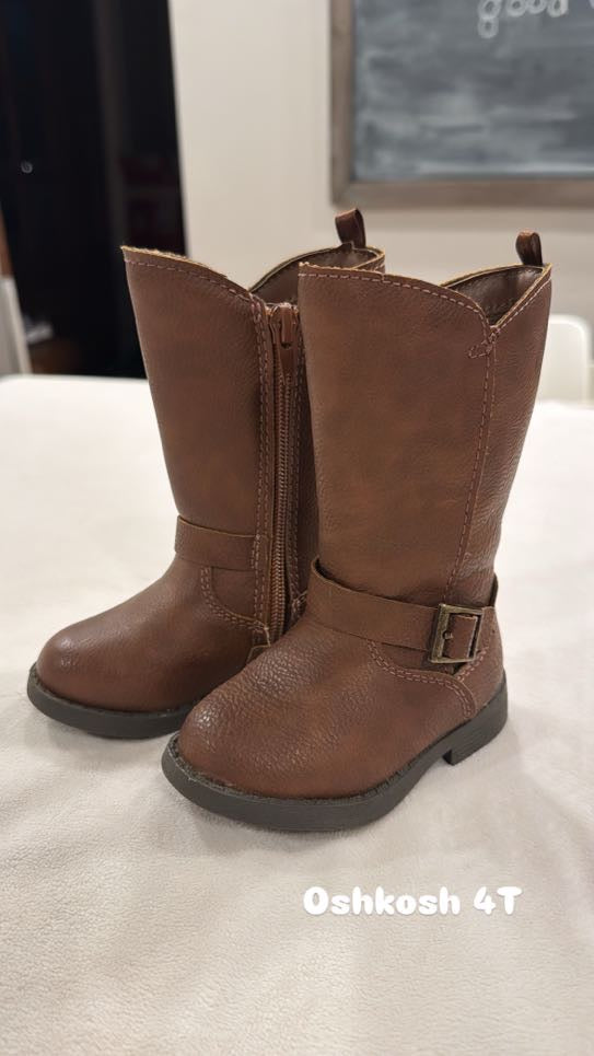 #145 Oshkosh riding boots Size 4T EUC