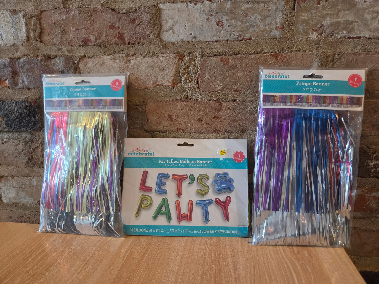 Let's Pawty party decor NIB #91B