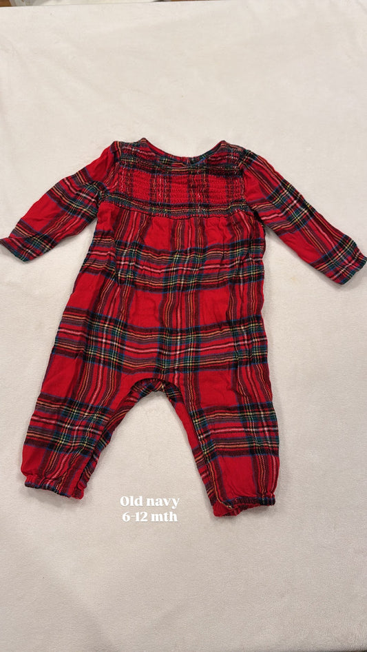 #145 Old navy plaid flannel jumpsuit Girls 6-12 mth EUC