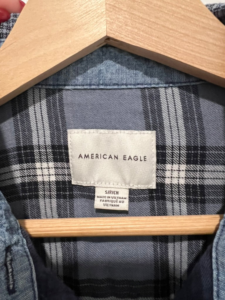 Seller #76 -  American Eagle Blue Plaid/White Cropped Flannel Size Small Country Western