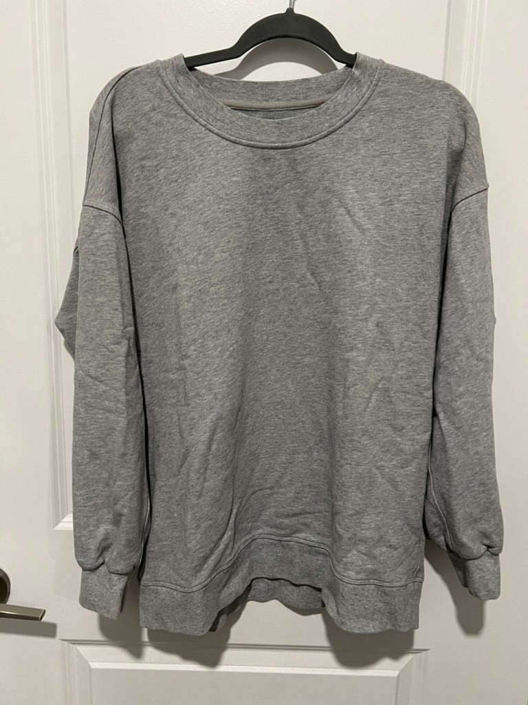 Seller #76 - Lululemon Perfectly Oversized Crew - Heathered Medium Grey - Estimated Size 6
